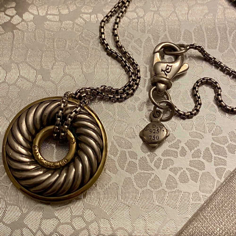 David Yurman 18 K Sterling Cable Necklace - Picture 10 of 16